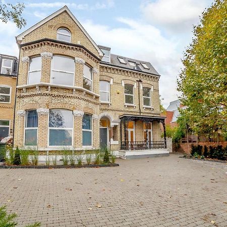 Modern And Light 2 Bed Flat In Sw2 Appartement Londen Buitenkant foto